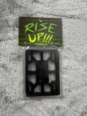 New Shake Junt Riser Pads 1/8 Inch Black Skateboard Truck Shock Pads Set
